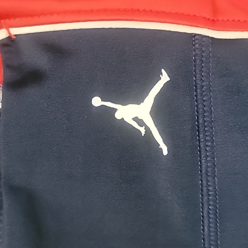 Womens Jordan bike shorts - Picture 2 of 4